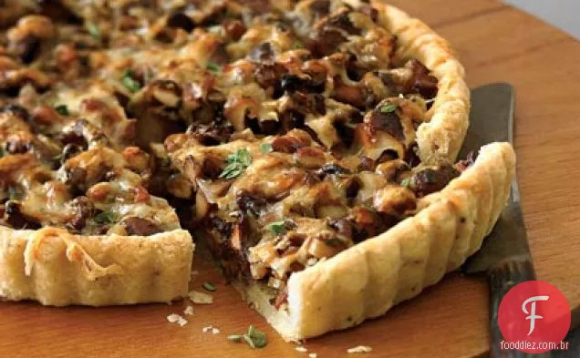 Alho-poró e Chanterelle Tart