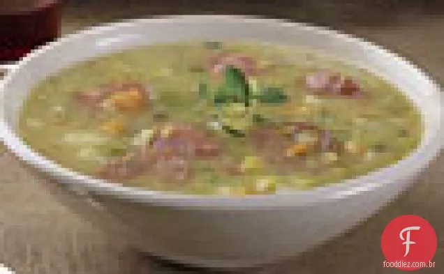 Sopa de salsicha e alho-poró