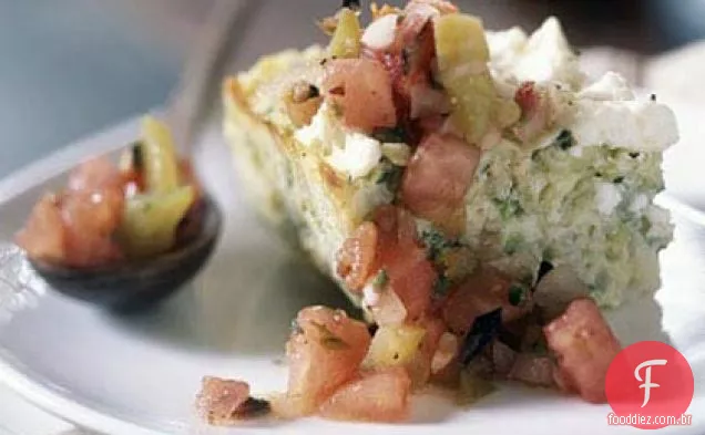 Omelete assado com abobrinha, alho-poró, queijo Feta e ervas