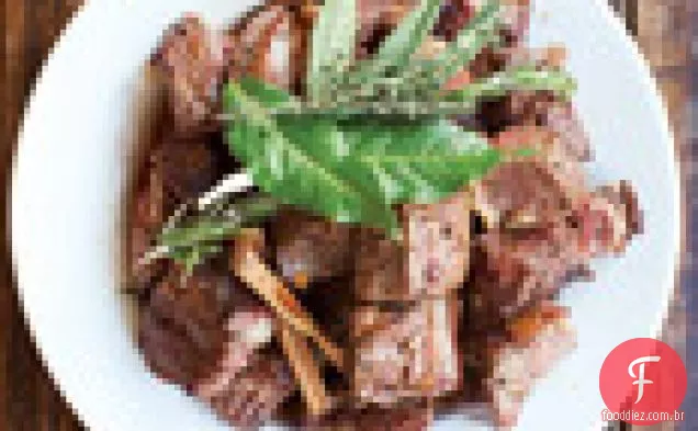 Ensopado de carne com alho-poró