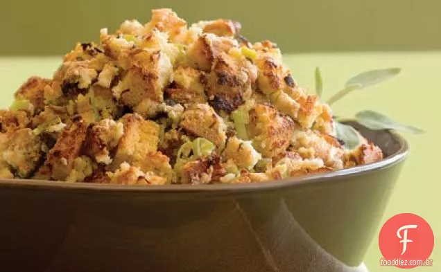 Pão de milho e molho Gorgonzola