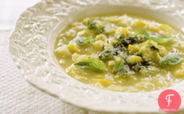 Sopa De Abóbora De Verão Com Manjericão Pistou
