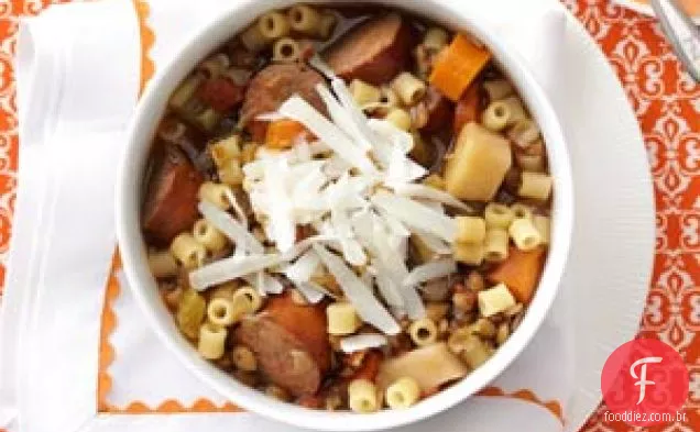 Ensopado de Lentilha e Macarrão