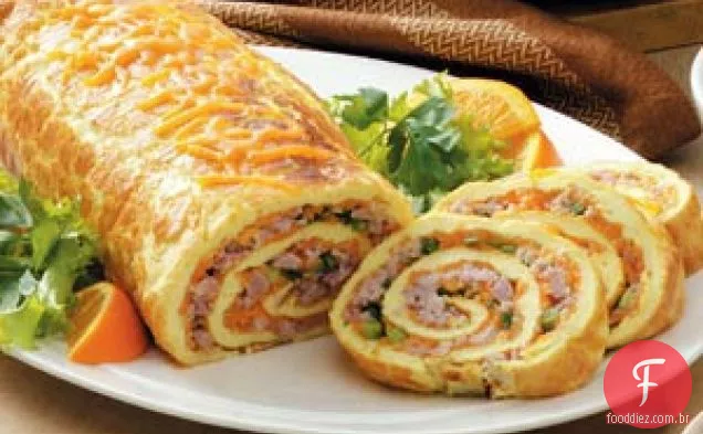 Rolinho de omelete de presunto e queijo