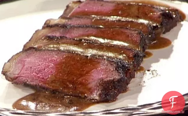 Bife de Nova York com Crosta de Java e Cobertura Stout