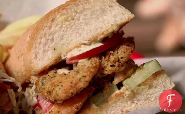 Ostra frita e camarão Po' Boys