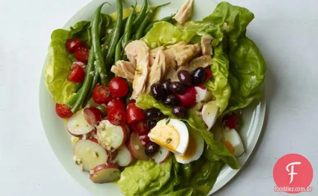 Salada Nicoise Clássica