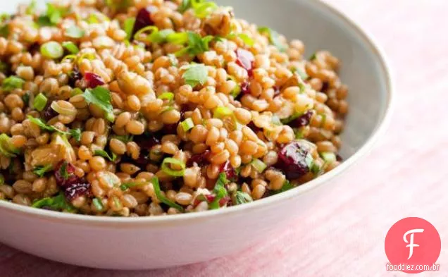 Salada de Trigo e Bagas