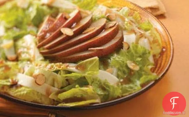 Salada de Pêra com Vinagrete de Gergelim
