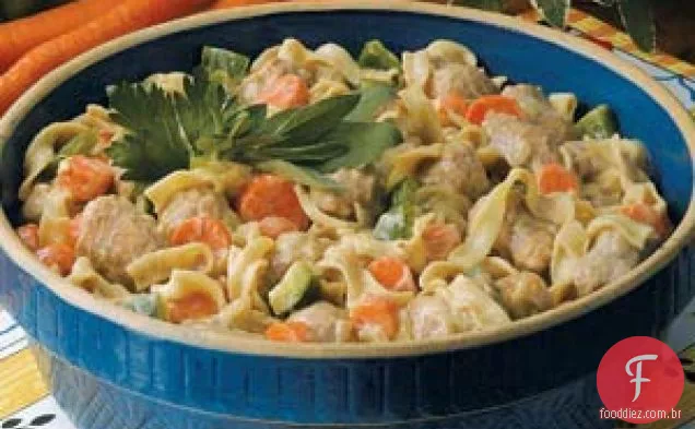 Salsicha de Peru e Macarrão