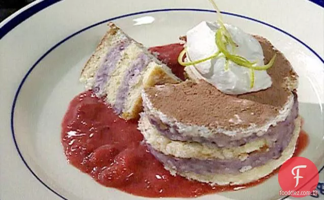 Creme De Batata Azul Com Bolo Branco
