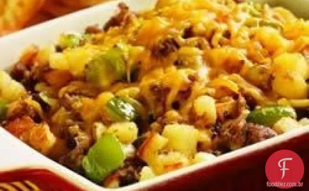 Frigideira de Salsicha e Batata para o Café da Manhã
