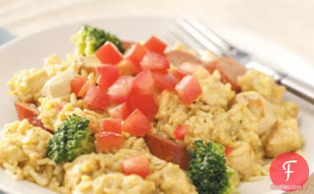 Frango e Kielbasa com Arroz ao Curry