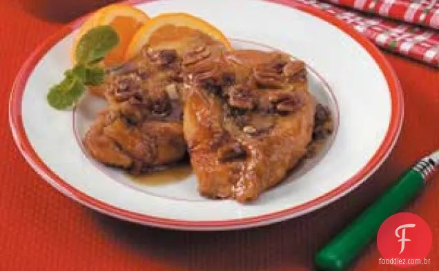 Torrada francesa com noz-pecã durante a noite