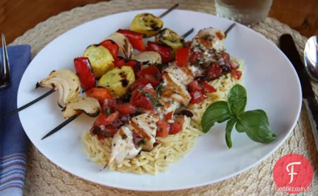 Espetos Mahi Mahi Com Tomates E Orzo