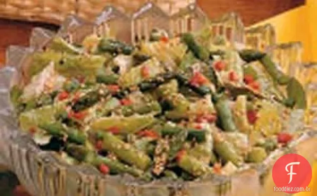 Salada de Espargos com Gergelim