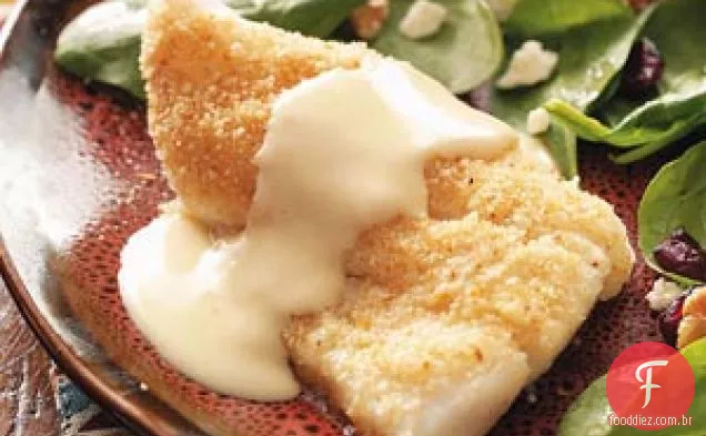 Peixe Assado com Molho de Queijo para Dois