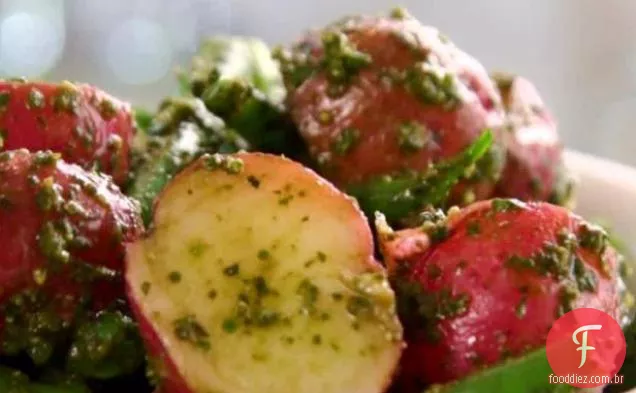Salada de Batata com Feijão Verde e Pesto