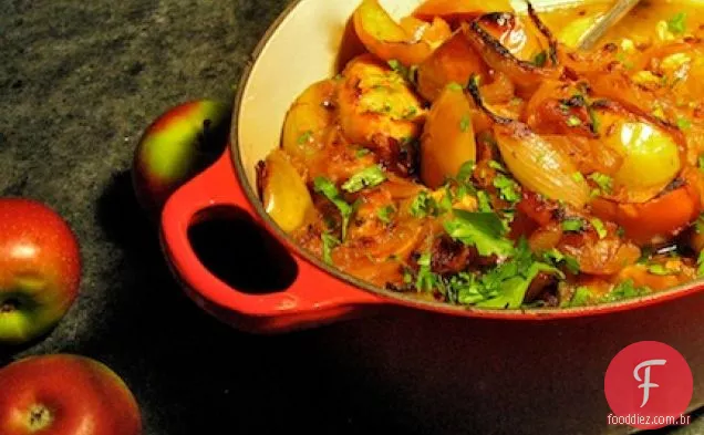 Frango Cidra De Maçã Com Cebola Caramelizada E Maçãs