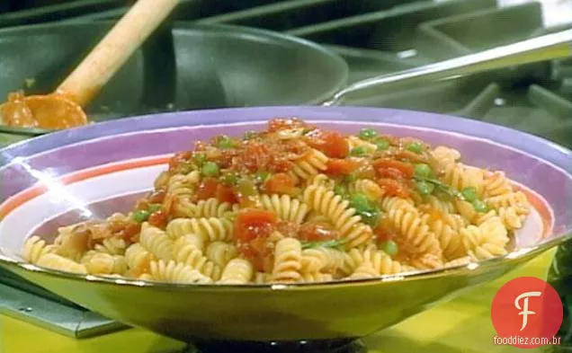 Emmanuel's Pasta, ervilhas, Prosciutto e cebola