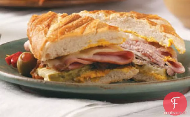 Sanduíches de porco assado cubano