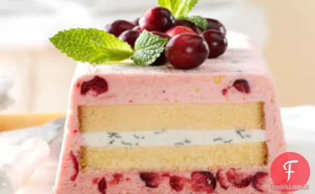 Semifreddo de cranberry e limão com bolo de libra