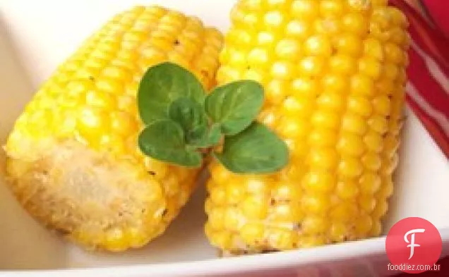 Espiga de milho saborosa para churrasco