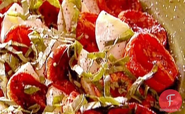 Salada Caprese de Tomate Assado