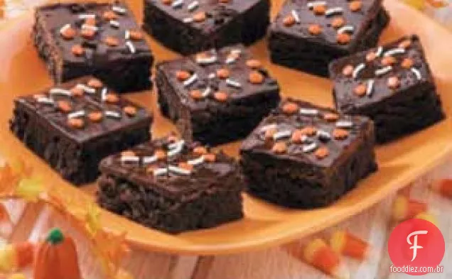 Brownies com cobertura de chocolate
