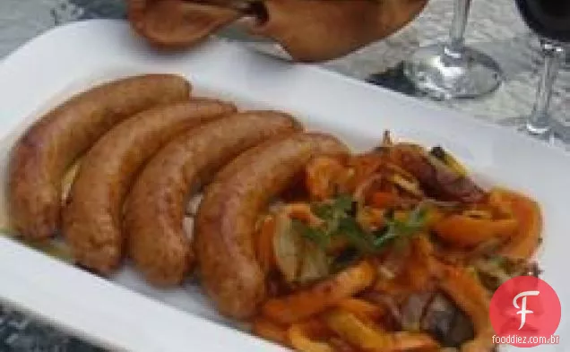 Salsicha italiana, pimentão e cebola