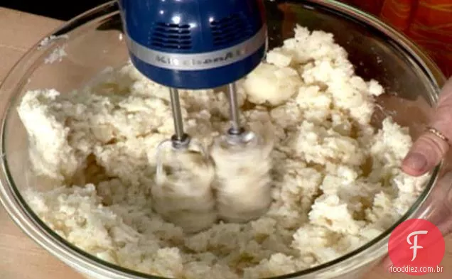 Purê de batata com cogumelos salteados