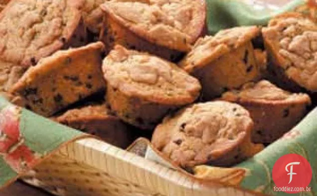 Muffins de café com gotas de chocolate