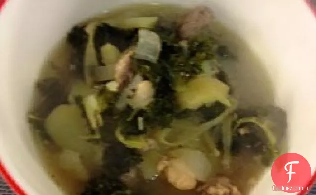 Salsicha Quase Toscana e Sopa de Couve