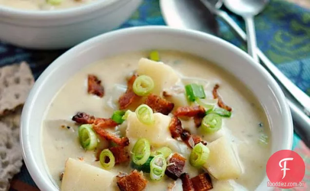 Sopa De Batata Assada Com Bacon, Cebola E Cheddar