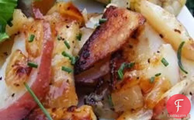 Batatas grelhadas e cebola