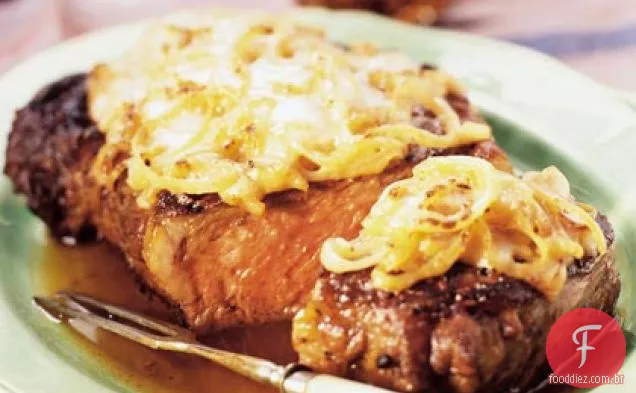 Bife Francês Do Olho Da Costela Da Cebola