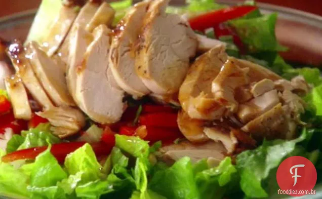 Salada de Frango Asiática