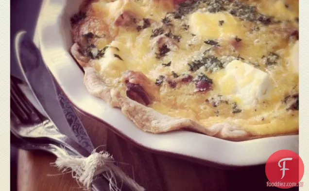 Queijo Creme, Cebola Caramelizada E Quiche De Bacon