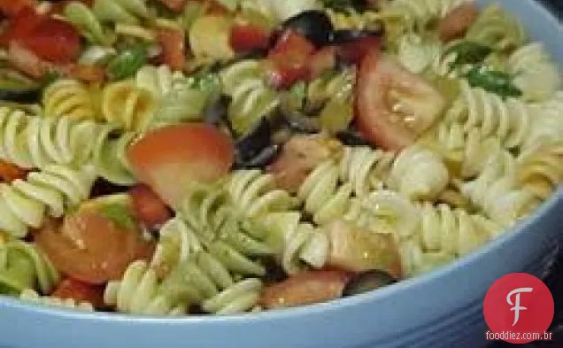 Salada De Macarrão Salsa