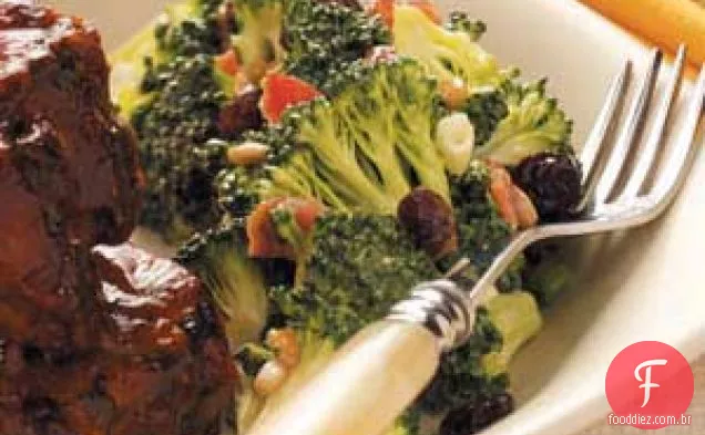 Salada de Brócolis com Girassol