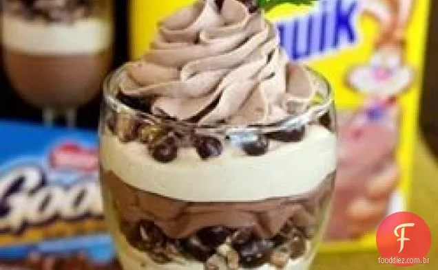 Cobertura de Chicote de Chocolate Nesquick® I