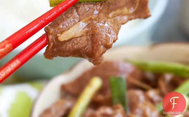 Carne De Gengibre E Cebolinha