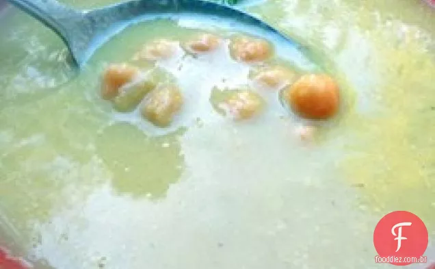 Sopa de grão de bico e alho-poró
