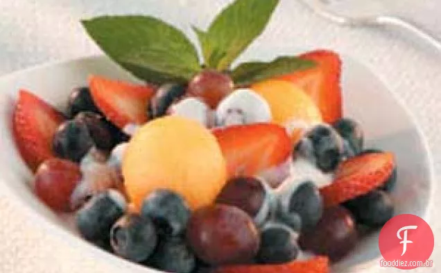 Frutas com Molho de Mel e Gengibre