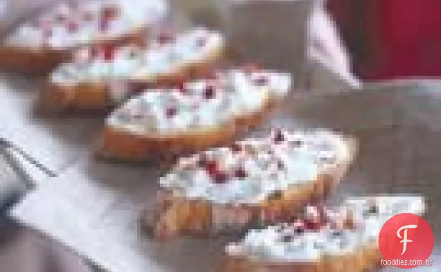 Queijo De Cabra E Torradas De Chalota