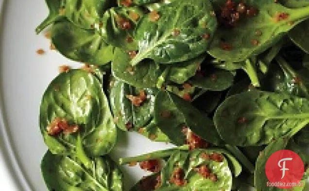 Salada De Espinafre Murcha Com Chalotas Caramelizadas