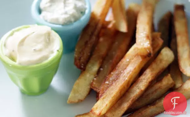 Pommes Frites Com Dois Molhos