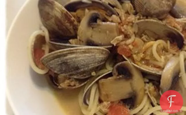 Molho de Amêijoas com Linguine