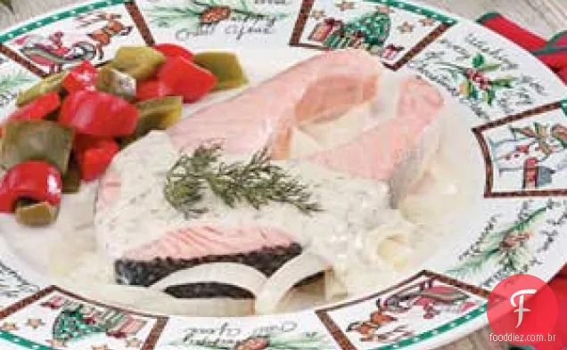 Bifes de Salmão com Molho de Endro