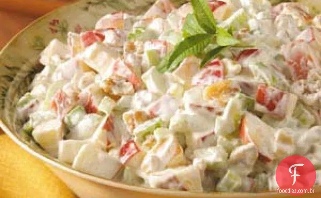 Salada Waldorf com Chantilly